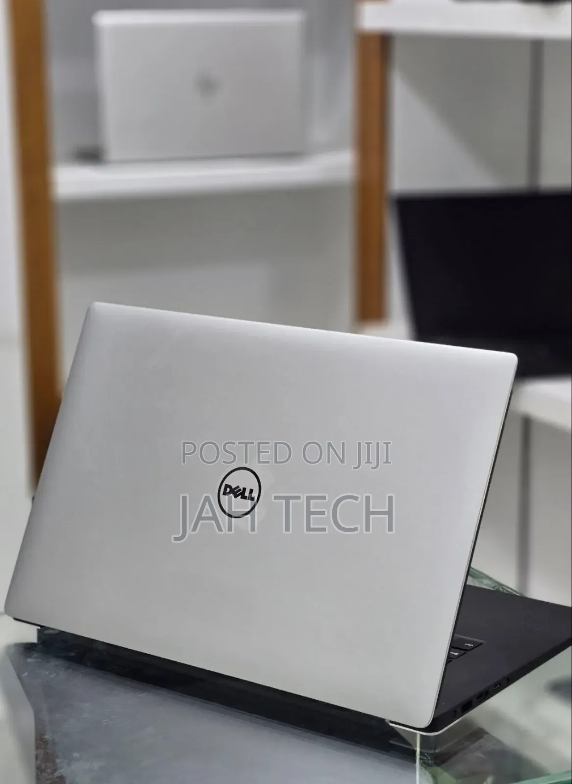 New Laptop Dell Precision 5520 16GB Intel Core i7 SSD 512GB