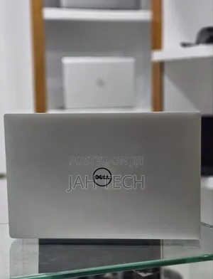 New Laptop Dell Precision 5520 16GB Intel Core i7 SSD 512GB