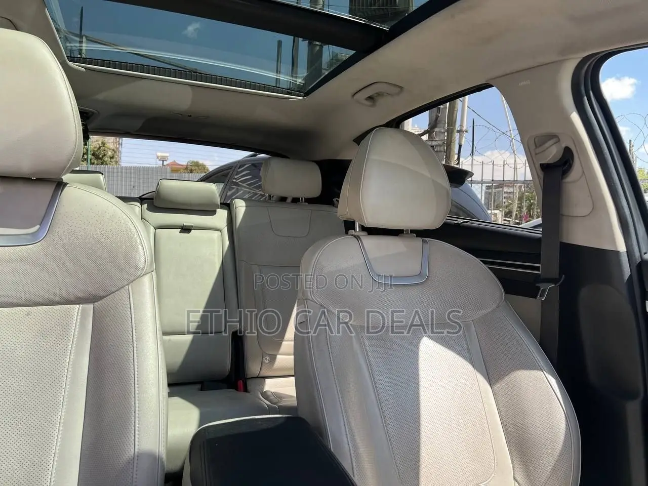 Hyundai Tucson 2021 Brown