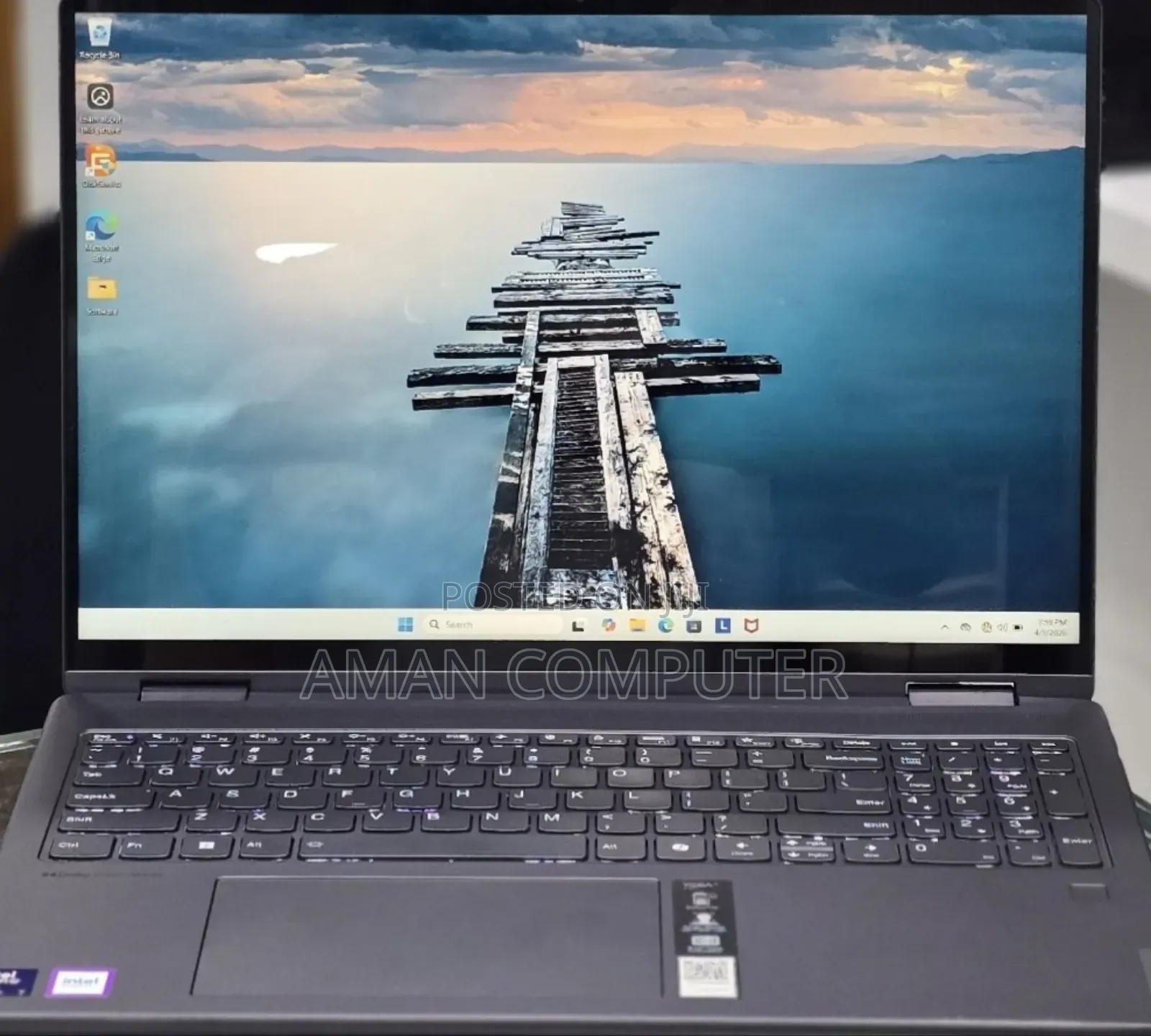 New Laptop Lenovo Yoga 7i 16GB Intel Core Ultra 7 SSD 512GB
