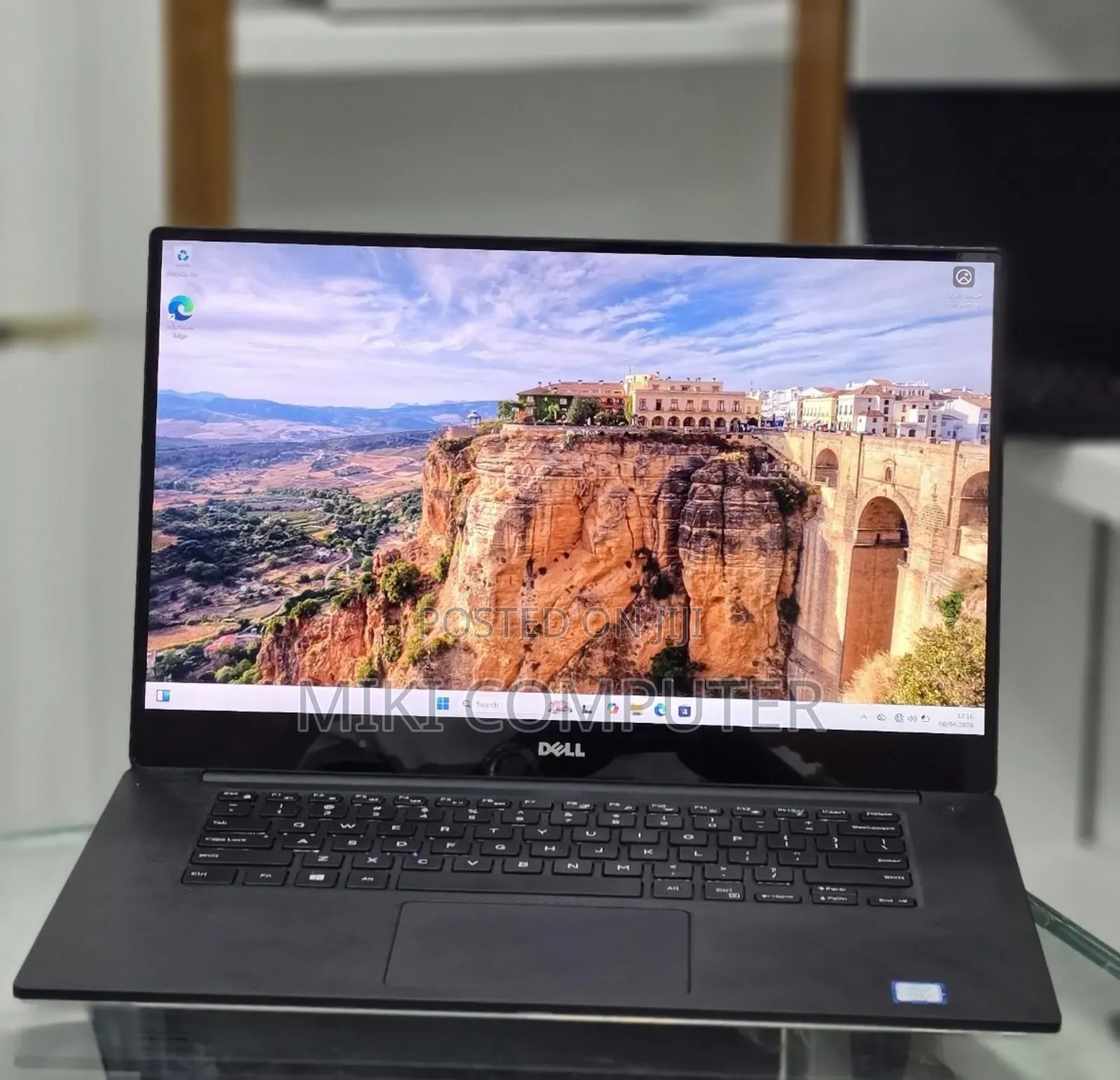 New Laptop Dell Precision 5540 16GB Intel Core i7 SSD 512GB