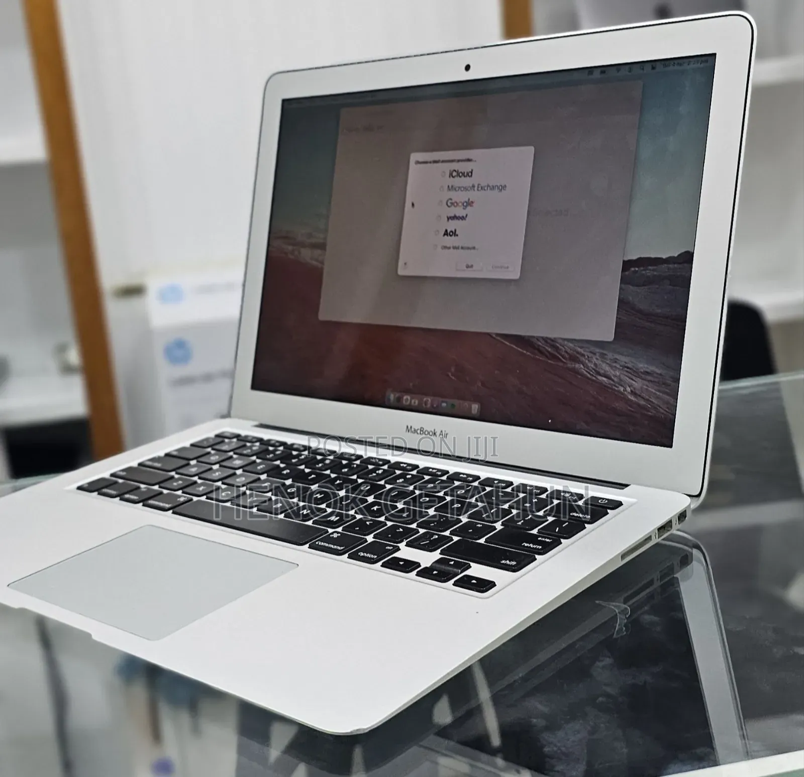 New Laptop Apple MacBook Air 2015 8GB Intel Core i5 SSD 128GB