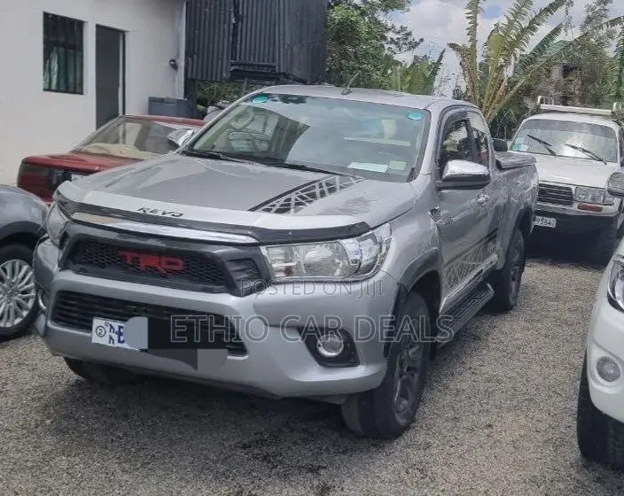 Toyota Hilux Revo Single Cab Deisel 2.4 RWD 2017 Silver