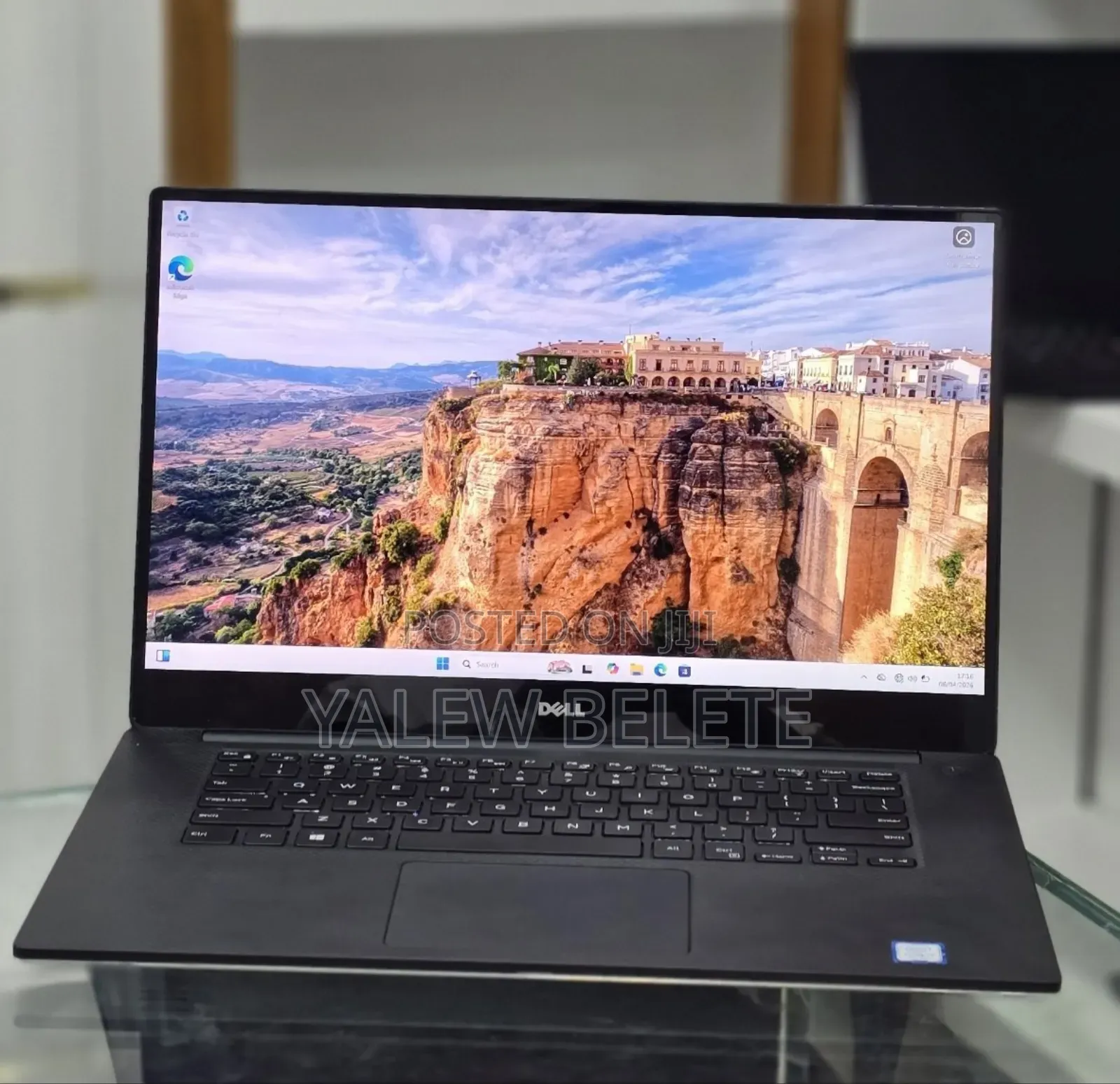 New Laptop Dell Precision 5520 16GB Intel Core i7 SSD 512GB
