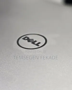 New Laptop Dell Precision 5520 16GB Intel Core i7 SSD 512GB