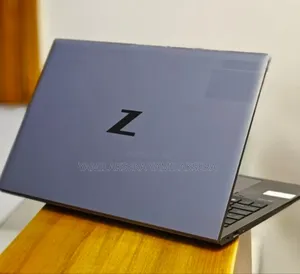 New Laptop HP ZBook Firefly 15 G7 16GB Intel Core i7 SSD 512GB