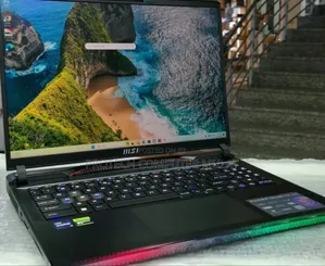 New Laptop MSI Raider GE68HX 13VI-202US 32GB Intel Core i9 SSD 1T