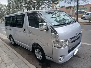 Toyota HiAce 2007 Silver