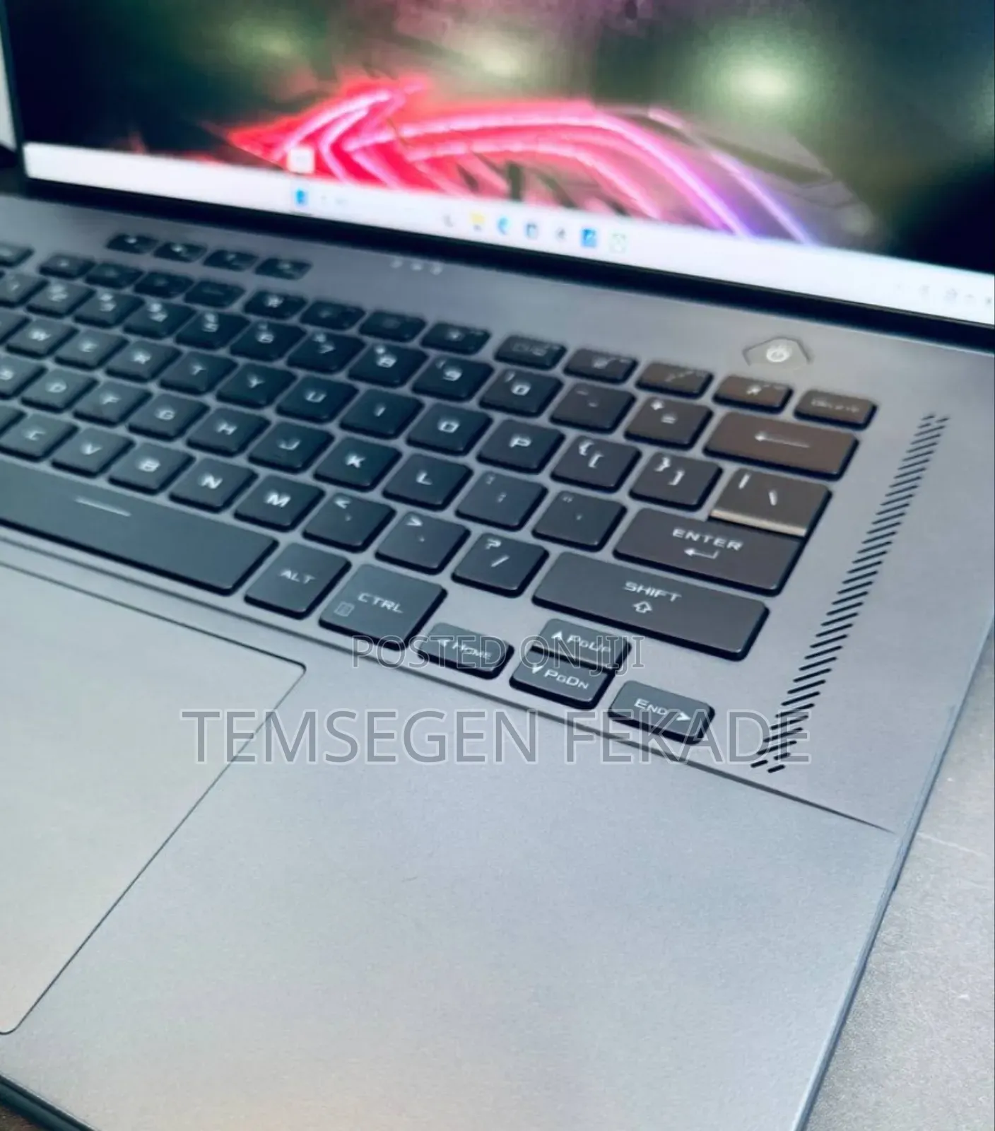 New Laptop Asus ROG Zephyrus G16 32GB Intel Core i9 SSD 1T