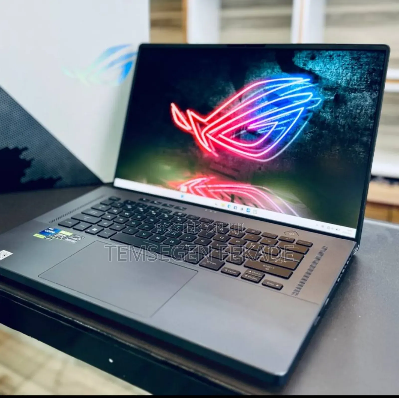 New Laptop Asus ROG Zephyrus G16 32GB Intel Core i9 SSD 1T