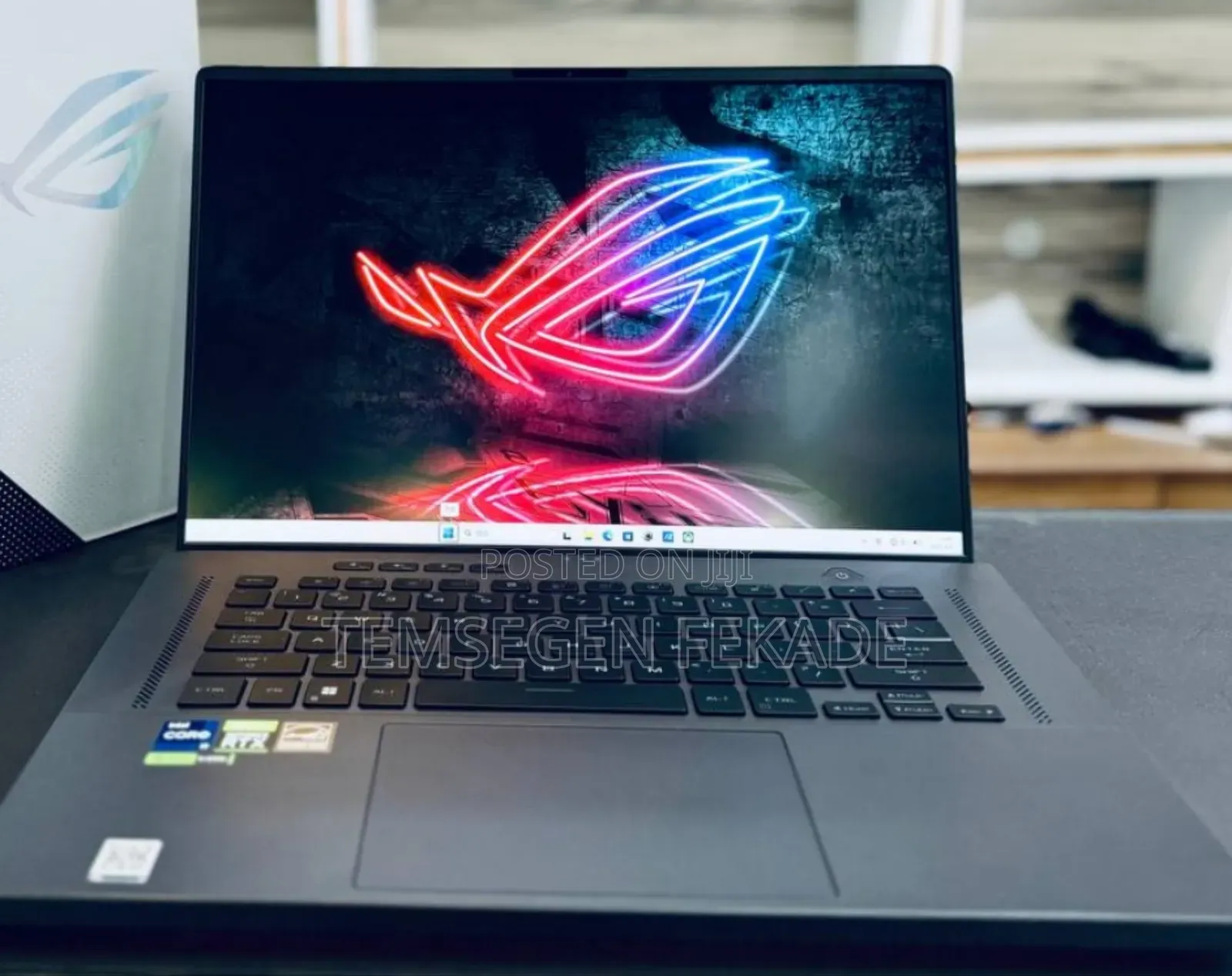 New Laptop Asus ROG Zephyrus G16 32GB Intel Core i9 SSD 1T