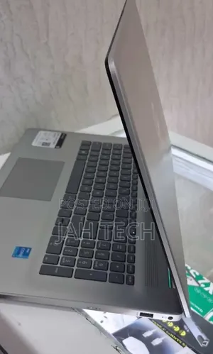 New Laptop HP Stream Notebook 8GB Intel Core i3 SSD 256GB