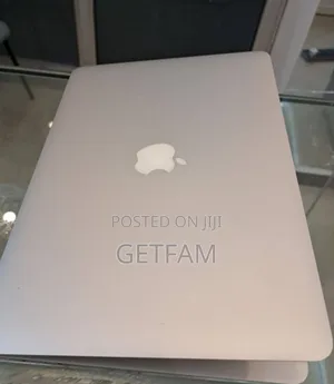 New Laptop Apple MacBook Pro 2017 8GB Intel Core i5 SSD 128GB