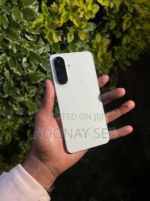 New Samsung Galaxy A56 128 GB White