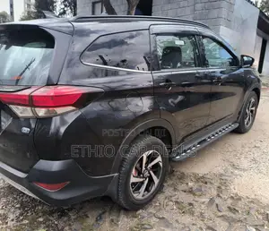 Toyota Rush 2018 Brown