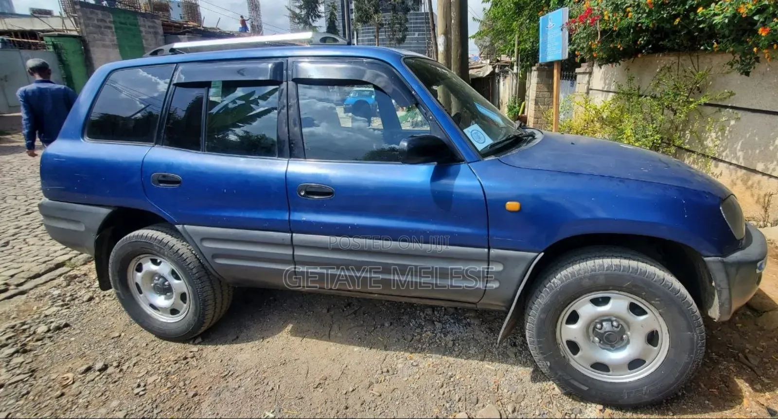 Toyota RAV4 1995 Blue