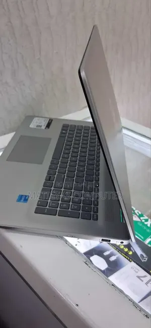 New Laptop HP Stream Notebook 8GB Intel Core i3 SSD 256GB