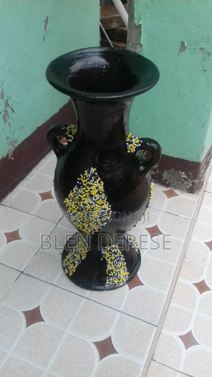 Abeba Maskemecha , Flower Vase