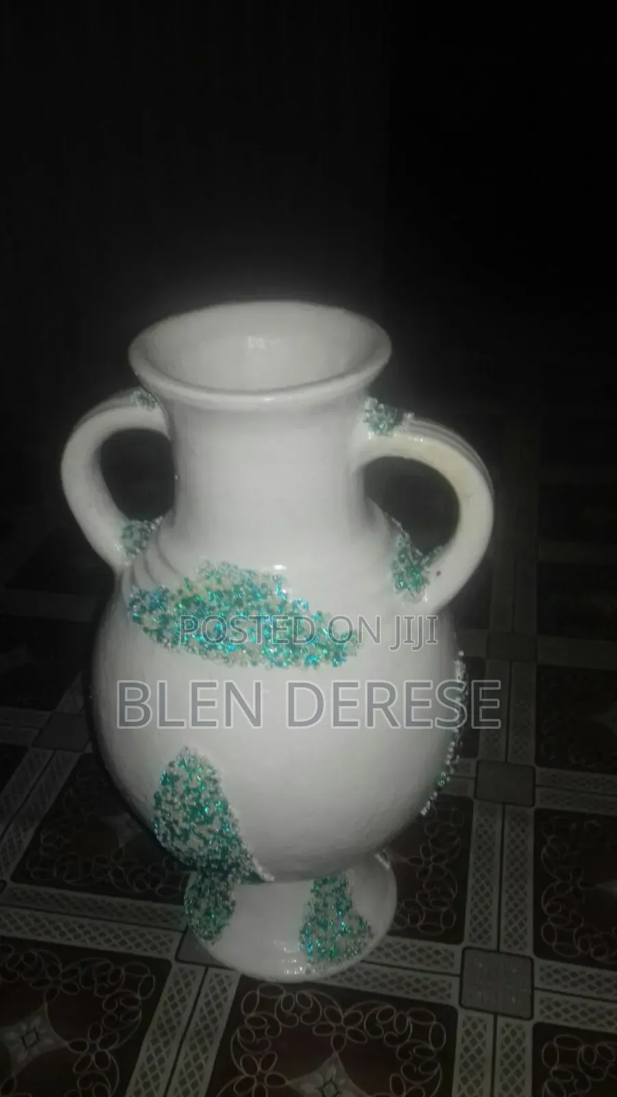 Abeba Maskemecha , Flower Vase