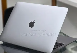 New Laptop Apple MacBook Air 2020 M1 8GB Apple M1 SSD 256GB