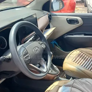 Hyundai I10 2022 Gold