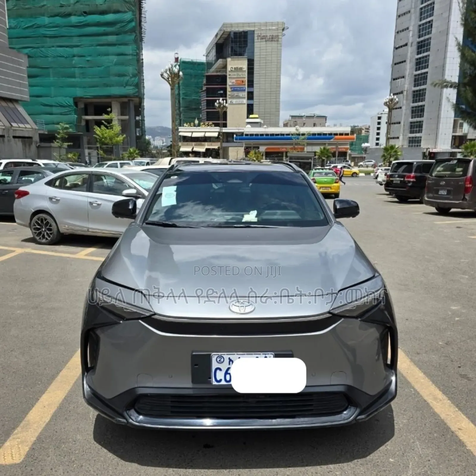 Toyota bZ4X 2025 Gray