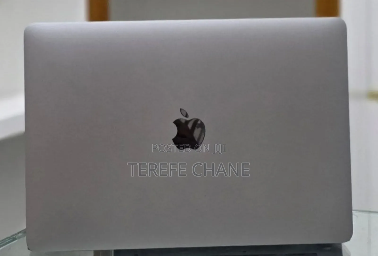 New Laptop Apple MacBook Air 2020 M1 8GB Apple M1 SSD 256GB