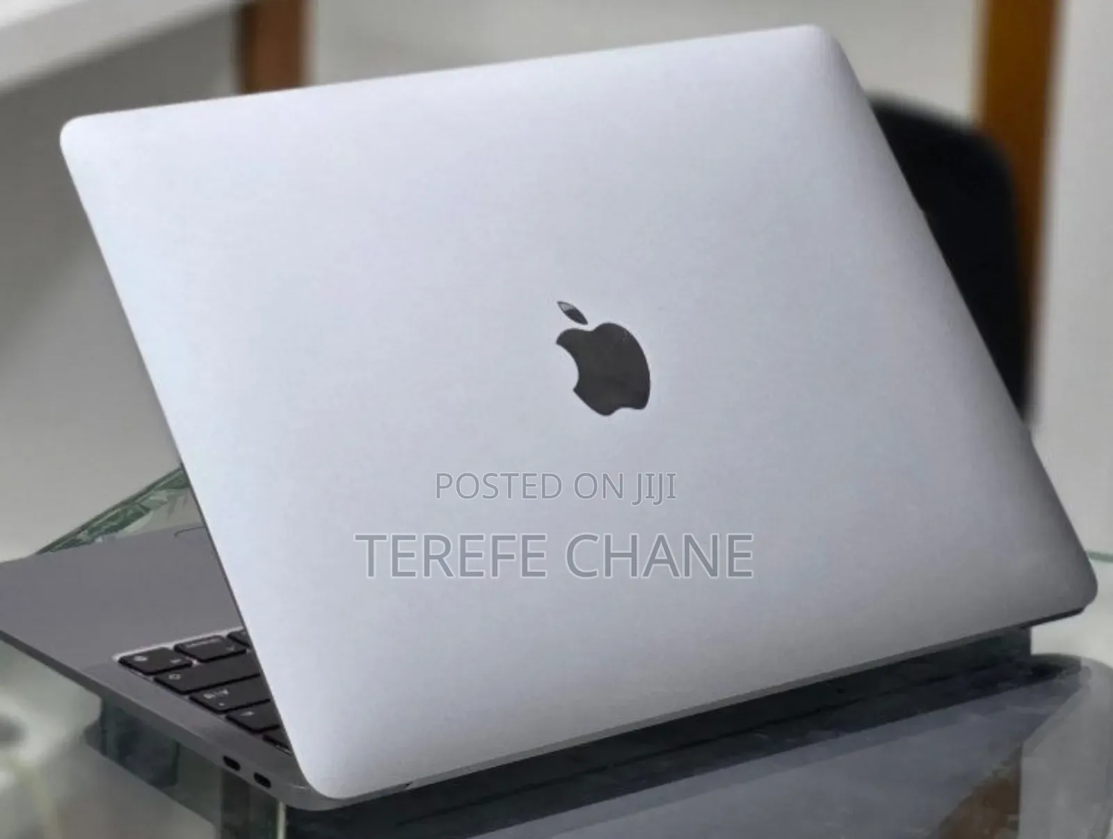 New Laptop Apple MacBook Air 2020 M1 8GB Apple M1 SSD 256GB