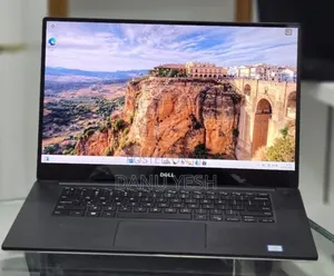 New Laptop Dell Precision 5520 16GB Intel Core i7 SSD 512GB