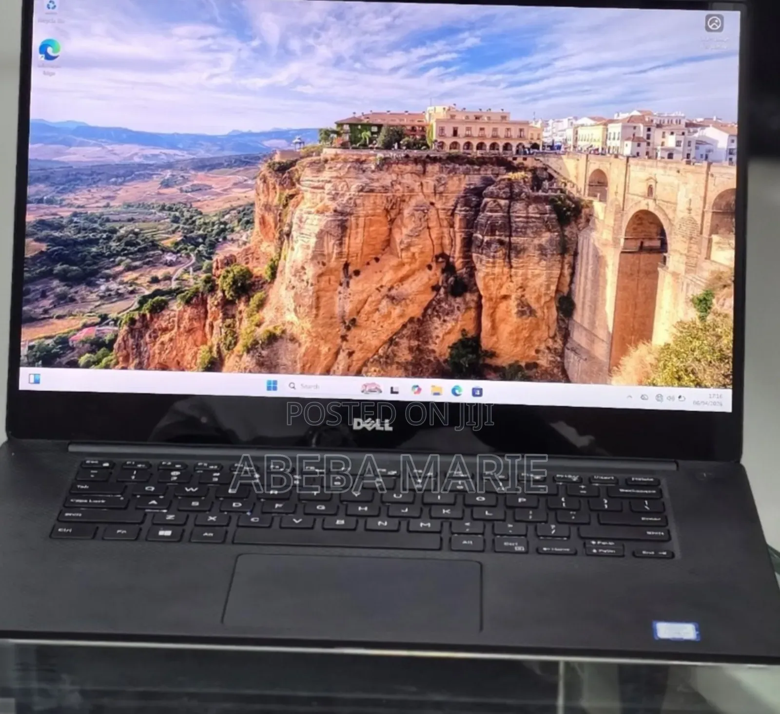 New Laptop Dell Precision 5520 16GB Intel Core i7 SSD 512GB