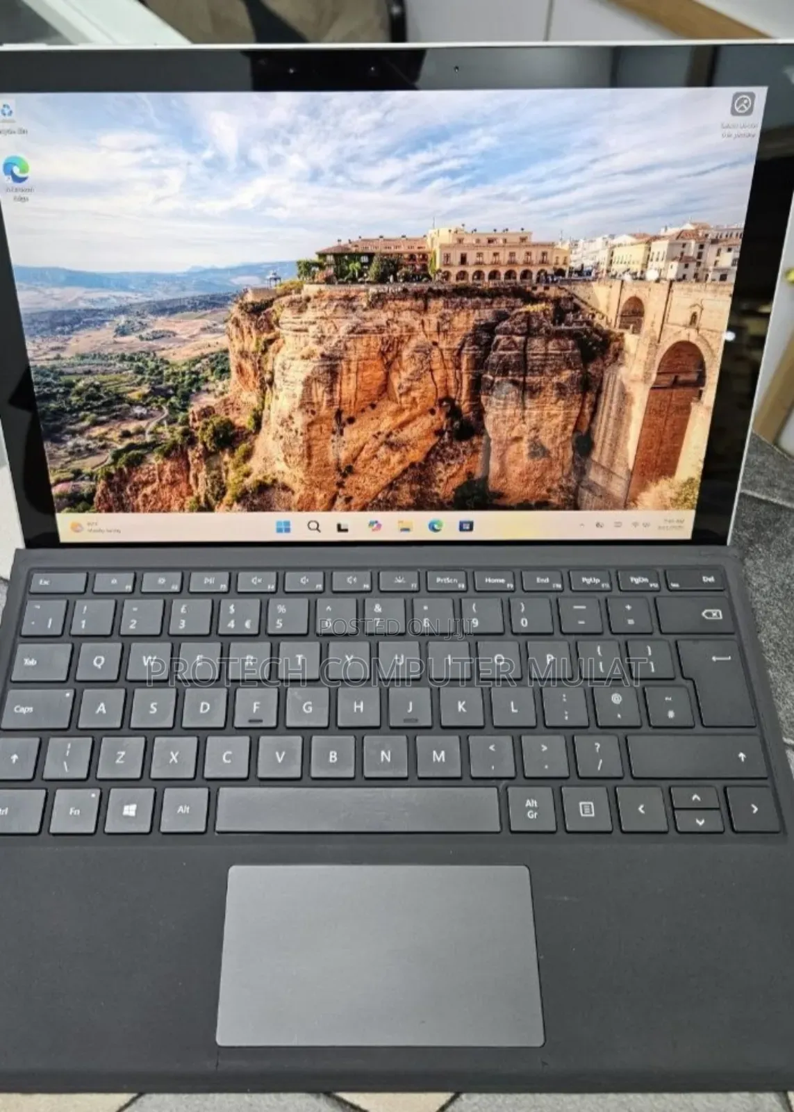 New Laptop Microsoft Surface Pro 7+ 16GB Intel Core i7 SSD 256GB