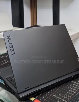New Laptop Lenovo Legion Pro 7 48GB Intel Core i9 SSD 1T