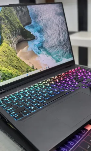New Laptop Lenovo Legion Pro 7 48GB Intel Core i9 SSD 1T
