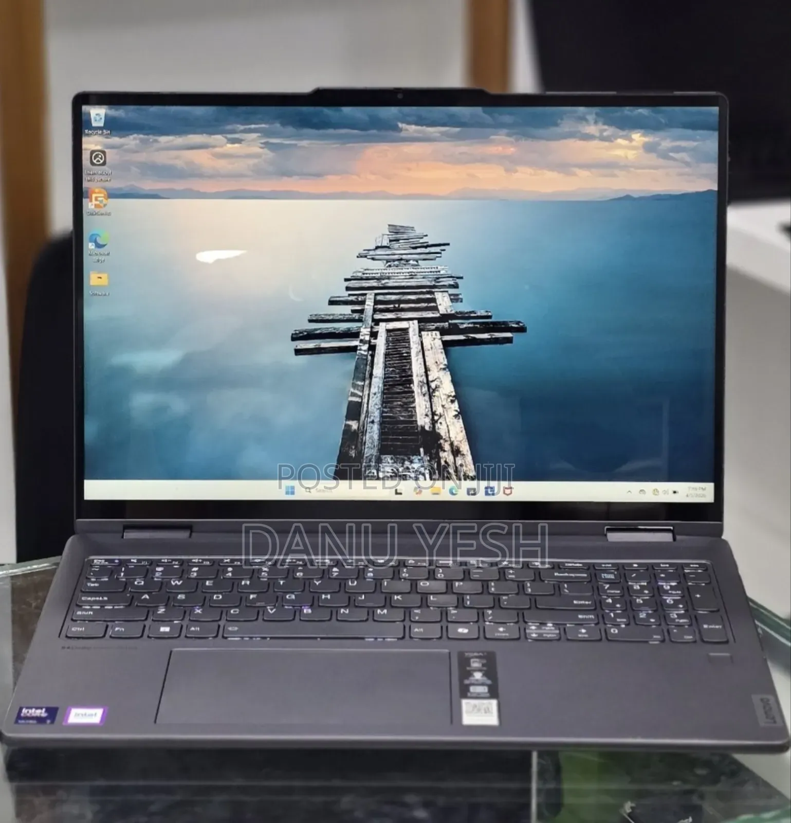 New Laptop Lenovo Yoga 7i 16GB Intel Core Ultra 7 SSD 512GB
