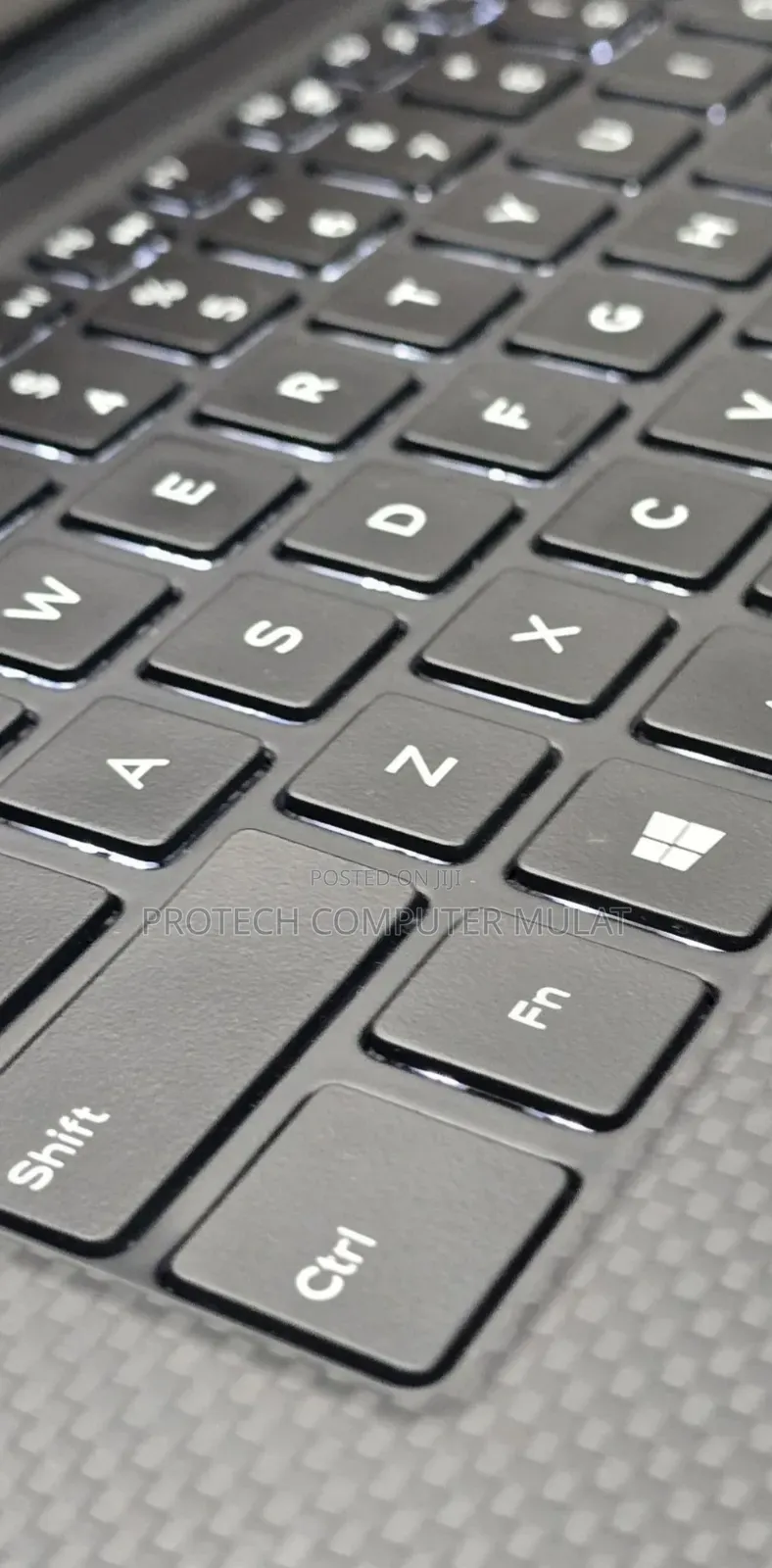 New Laptop Dell Precision 5520 16GB Intel Core i7 SSD 512GB