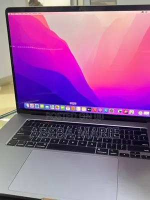 New Laptop Apple MacBook Pro 2019 32GB Intel Core i9 SSD 512GB
