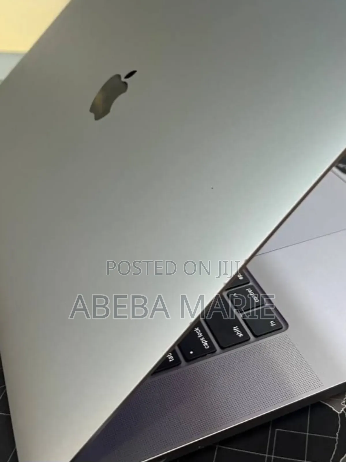 New Laptop Apple MacBook Pro 2019 32GB Intel Core i9 SSD 512GB