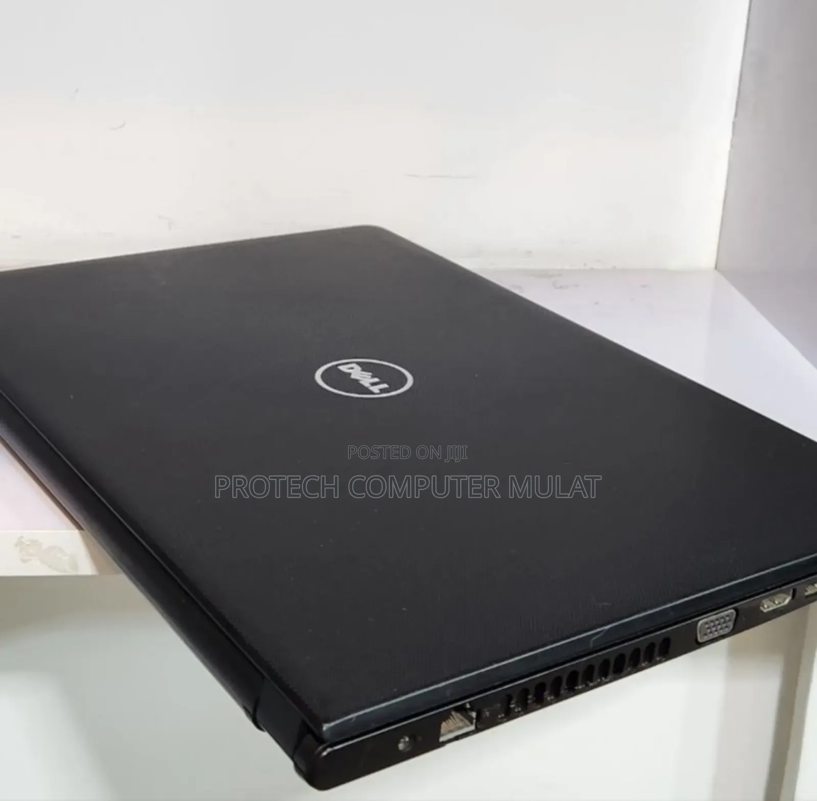 New Laptop Dell Vostro 15 3000 4GB Intel Core i5 HDD 500GB