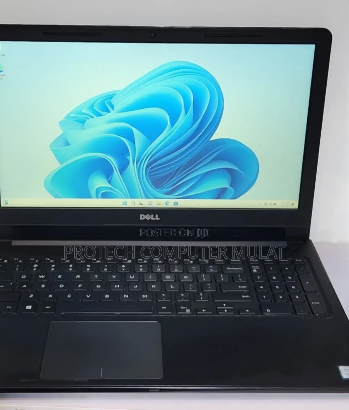 New Laptop Dell Vostro 15 3000 4GB Intel Core i5 HDD 500GB