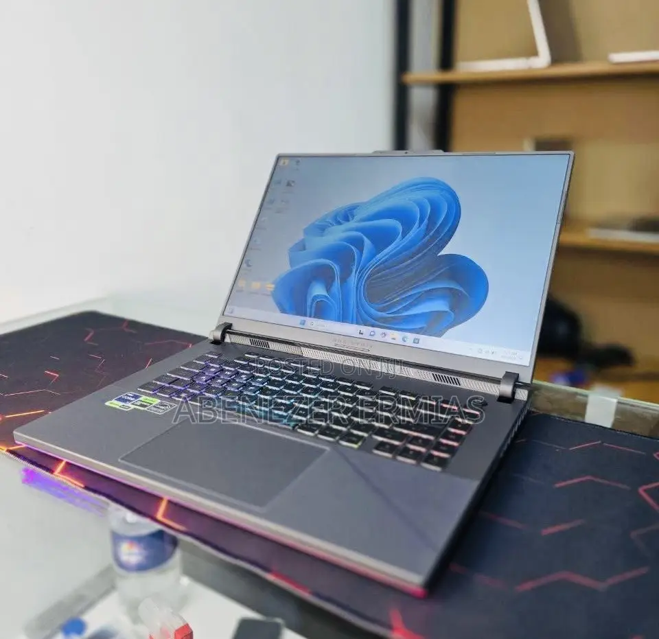 New Laptop Asus ROG Strix G15 16GB Intel Core i9 SSD 1T