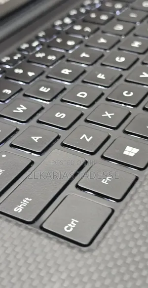 New Laptop Dell Precision 5520 16GB Intel Core i7 SSD 512GB