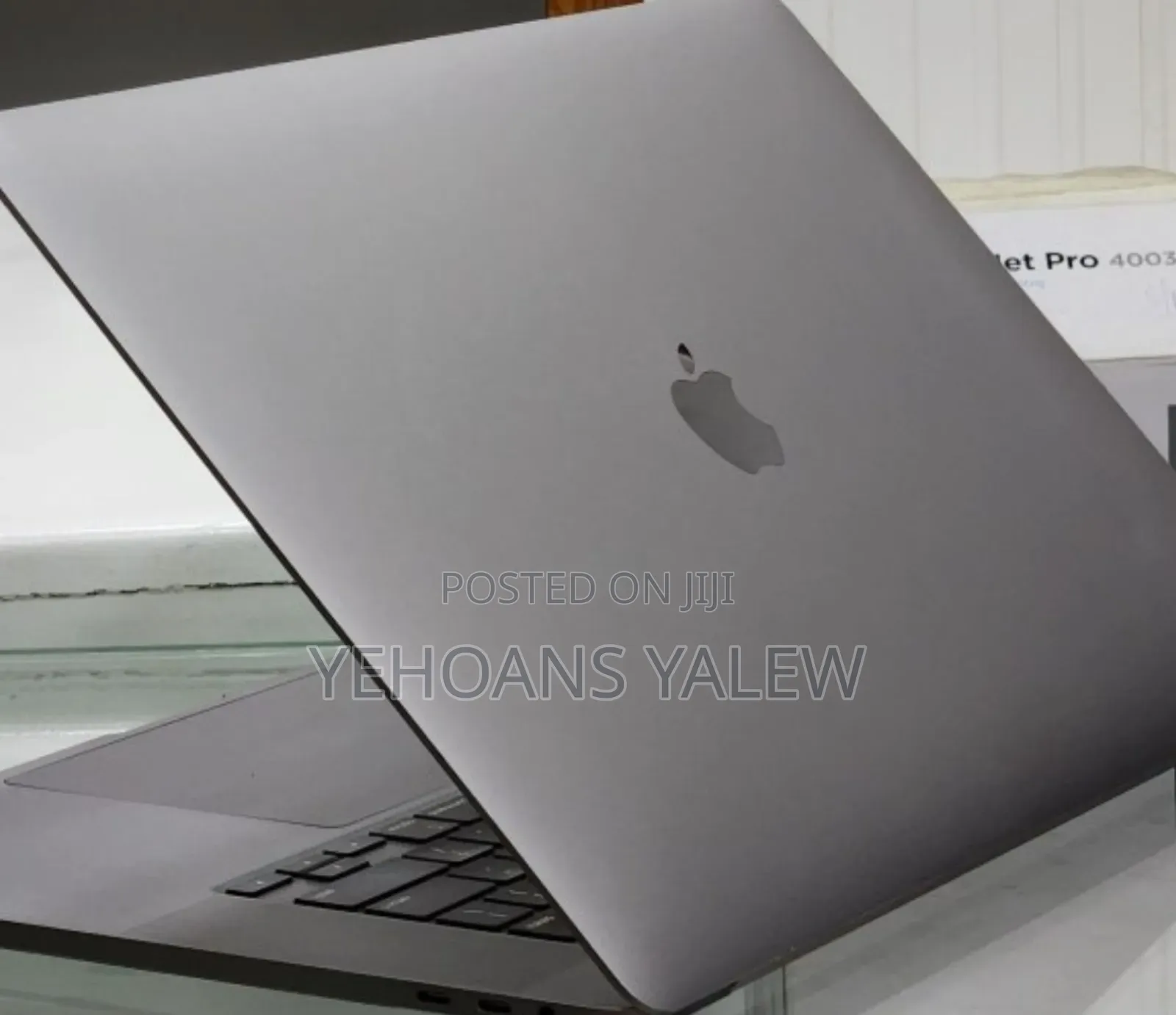 New Laptop Apple MacBook Pro 2019 32GB Intel Core i9 SSD 512GB