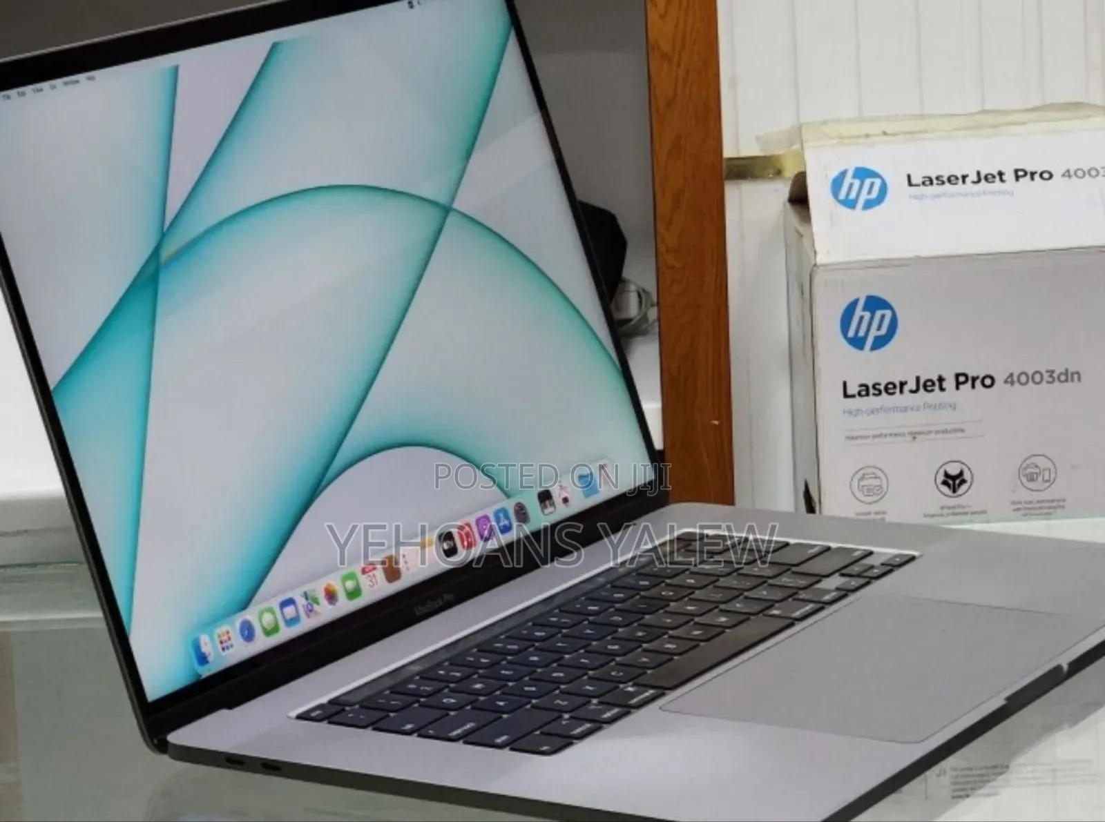 New Laptop Apple MacBook Pro 2019 32GB Intel Core i9 SSD 512GB