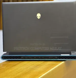 New Laptop Alienware X16 r1 16GB Intel Core i9 SSD 1T