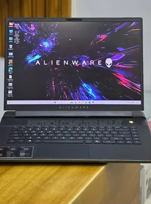 New Laptop Alienware X16 r1 16GB Intel Core i9 SSD 1T