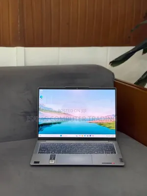 New Laptop Lenovo IdeaPad 5 Slim 13th Gen i7 16GB SSD 512GB