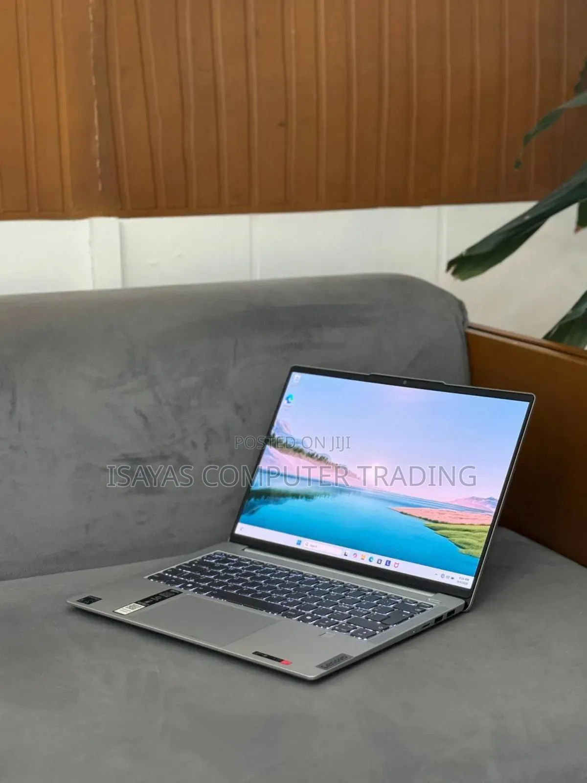 New Laptop Lenovo IdeaPad 5 Slim 13th Gen i7 16GB SSD 512GB