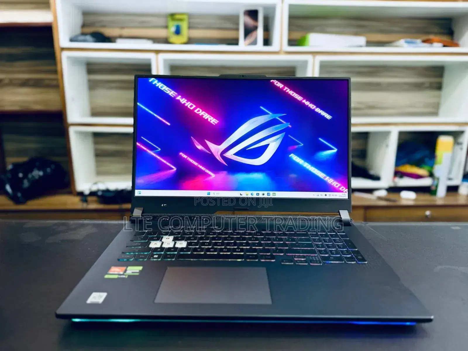 New Laptop Asus ROG Strix G17 16GB AMD Ryzen 9 SSD 1T