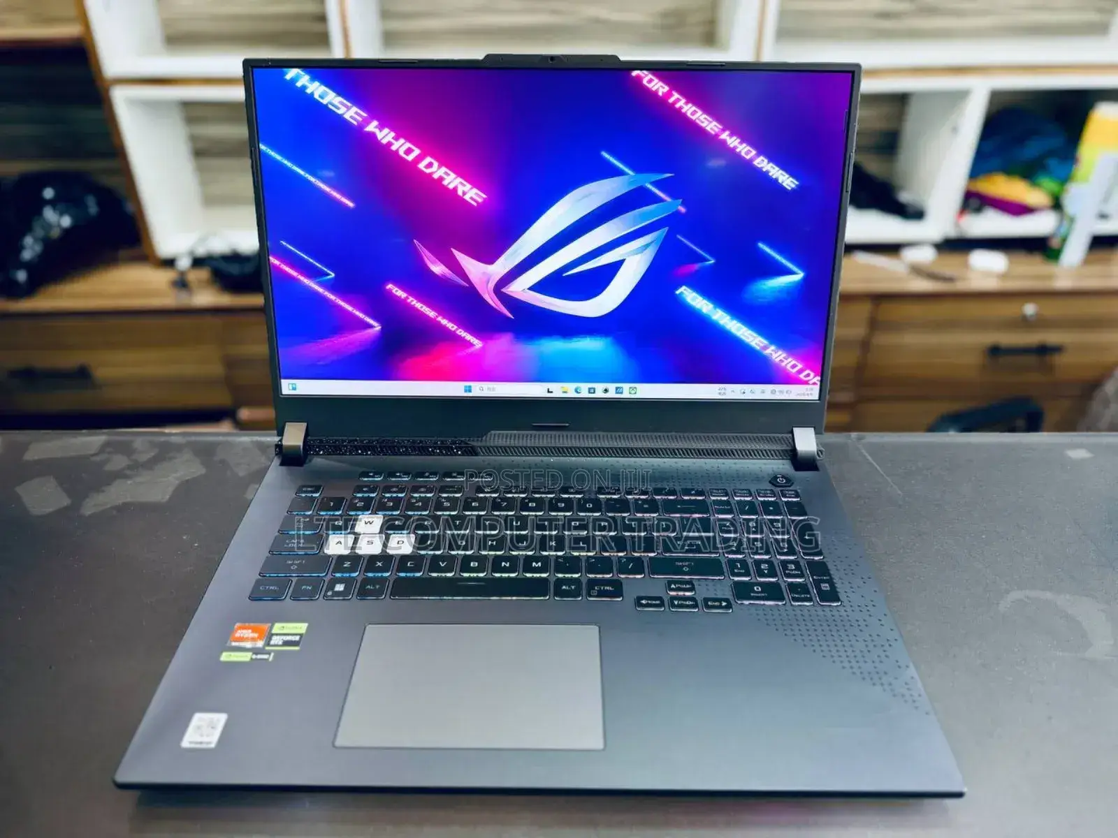 New Laptop Asus ROG Strix G17 16GB AMD Ryzen 9 SSD 1T