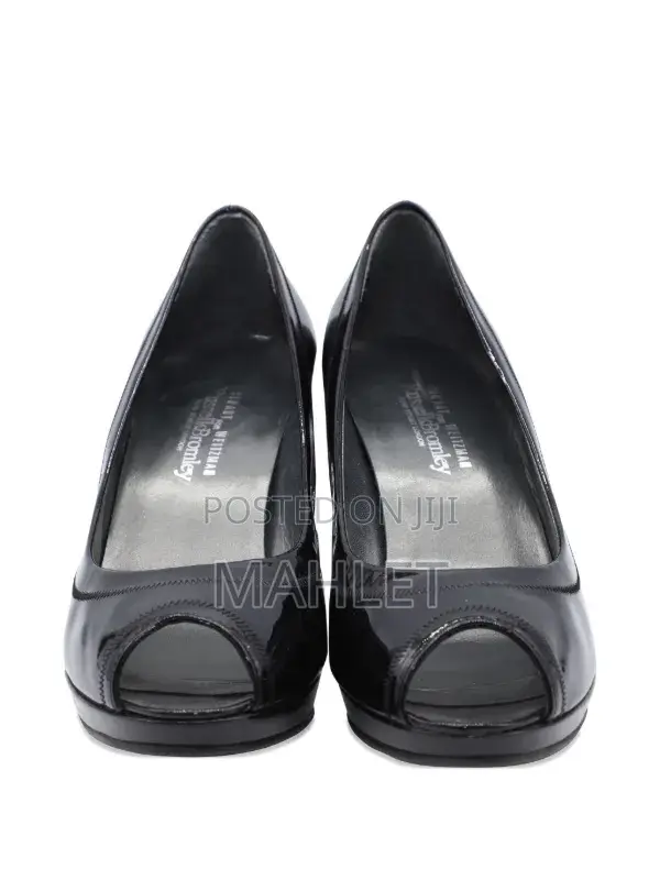 Hill Shoes